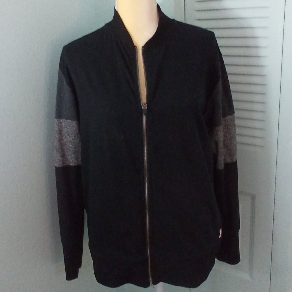 VUORI L HALO BOMBER TRACK JACKET FULL ZIP YOGA LOUNGEWEAR COLOR BLOCK GREY BLACK